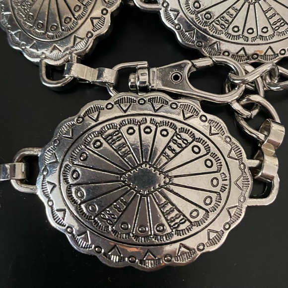 Woman’s Vintage Conchology Belt main image 8